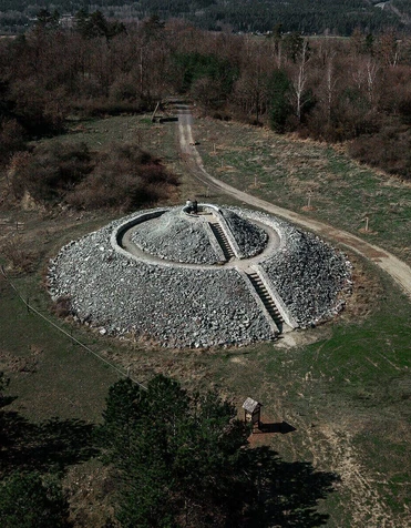 Mohyla na Šlovickém vrchu