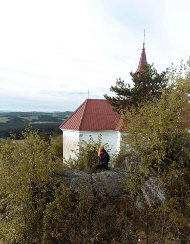 Vyhlídka a kaple nad Malšínem